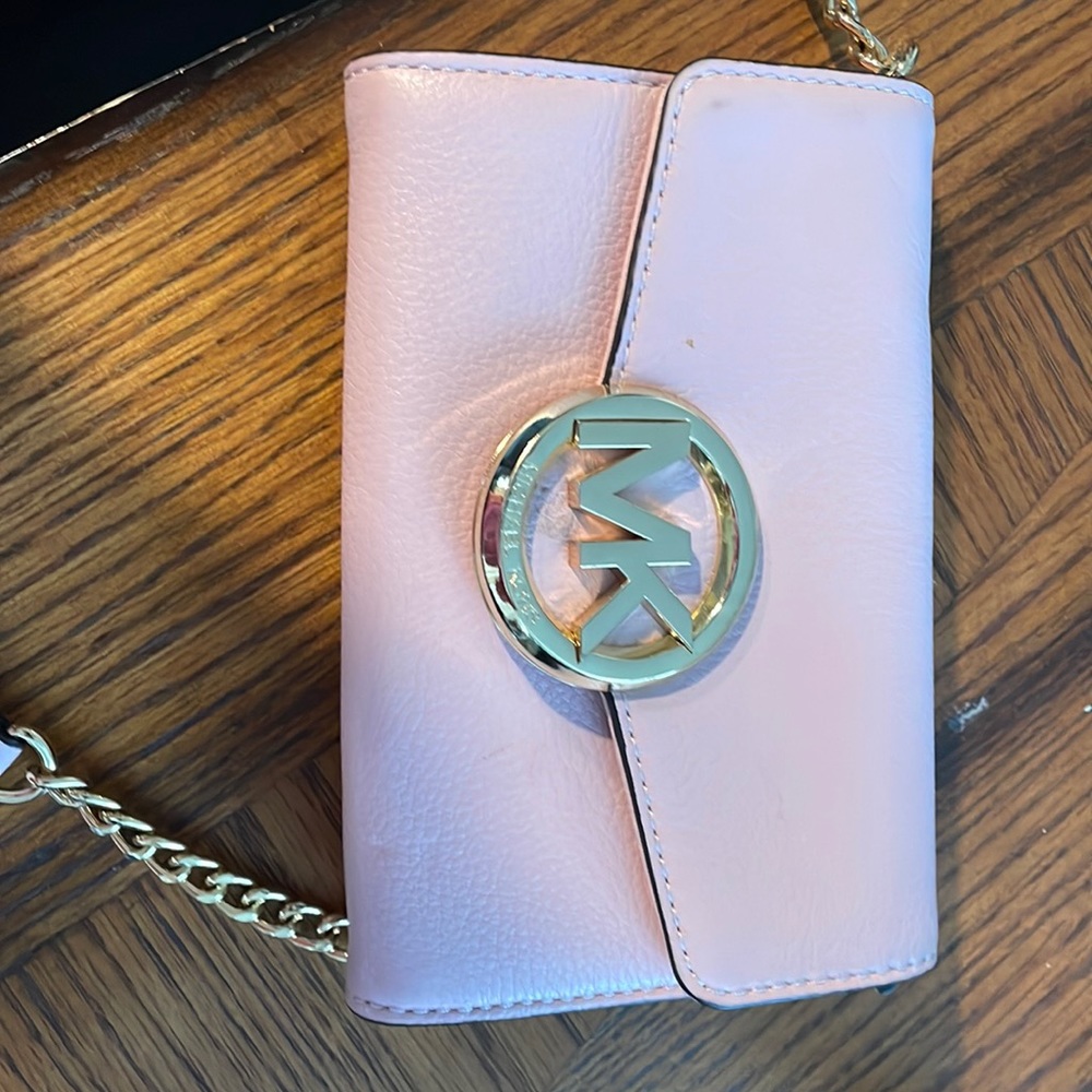 Small cross decorative purse Michael Kors